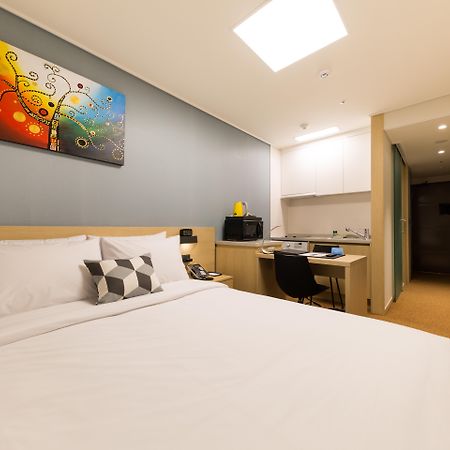 Howard Johnson By Wyndham Incheon Airport Екстериор снимка