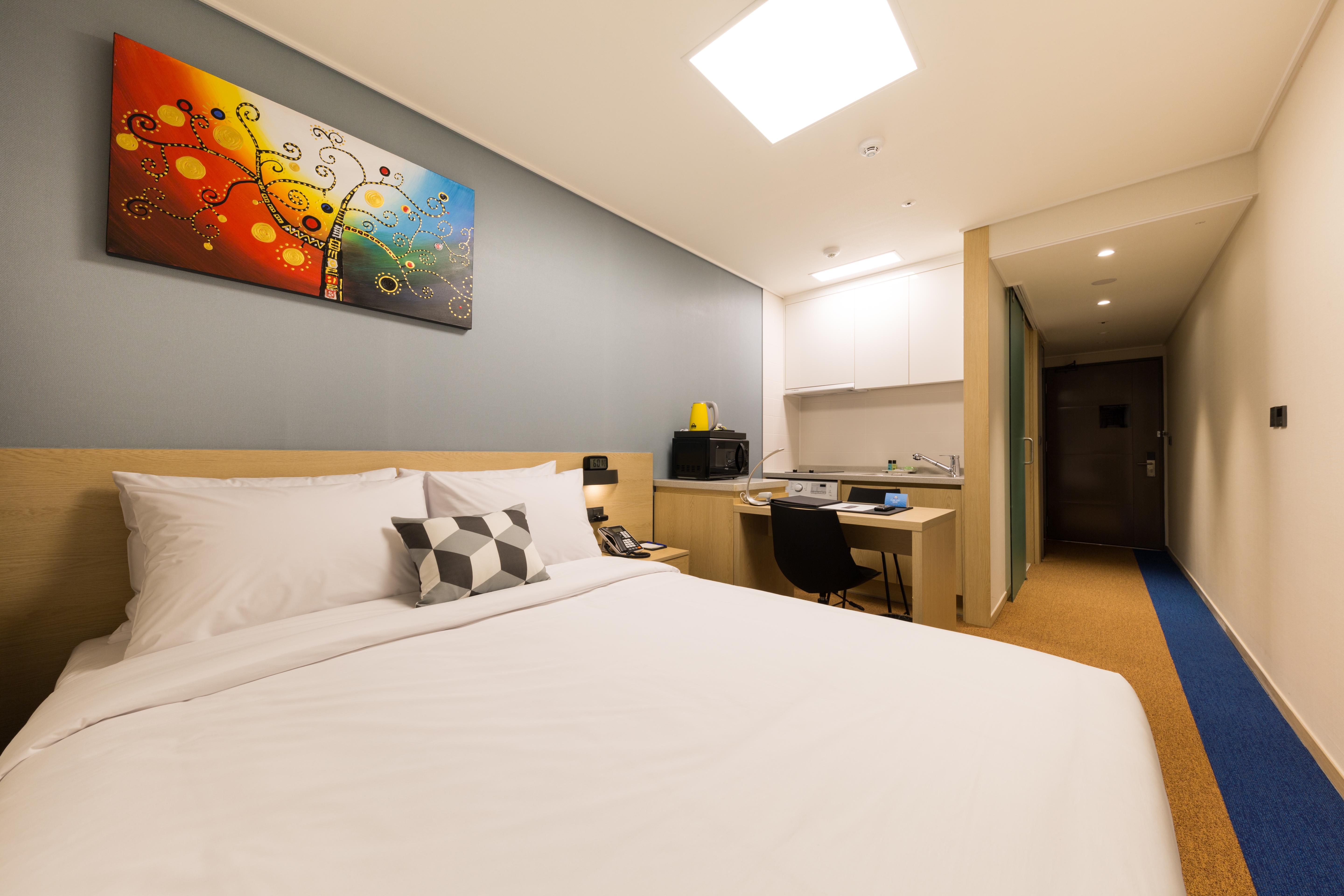 Howard Johnson By Wyndham Incheon Airport Екстериор снимка
