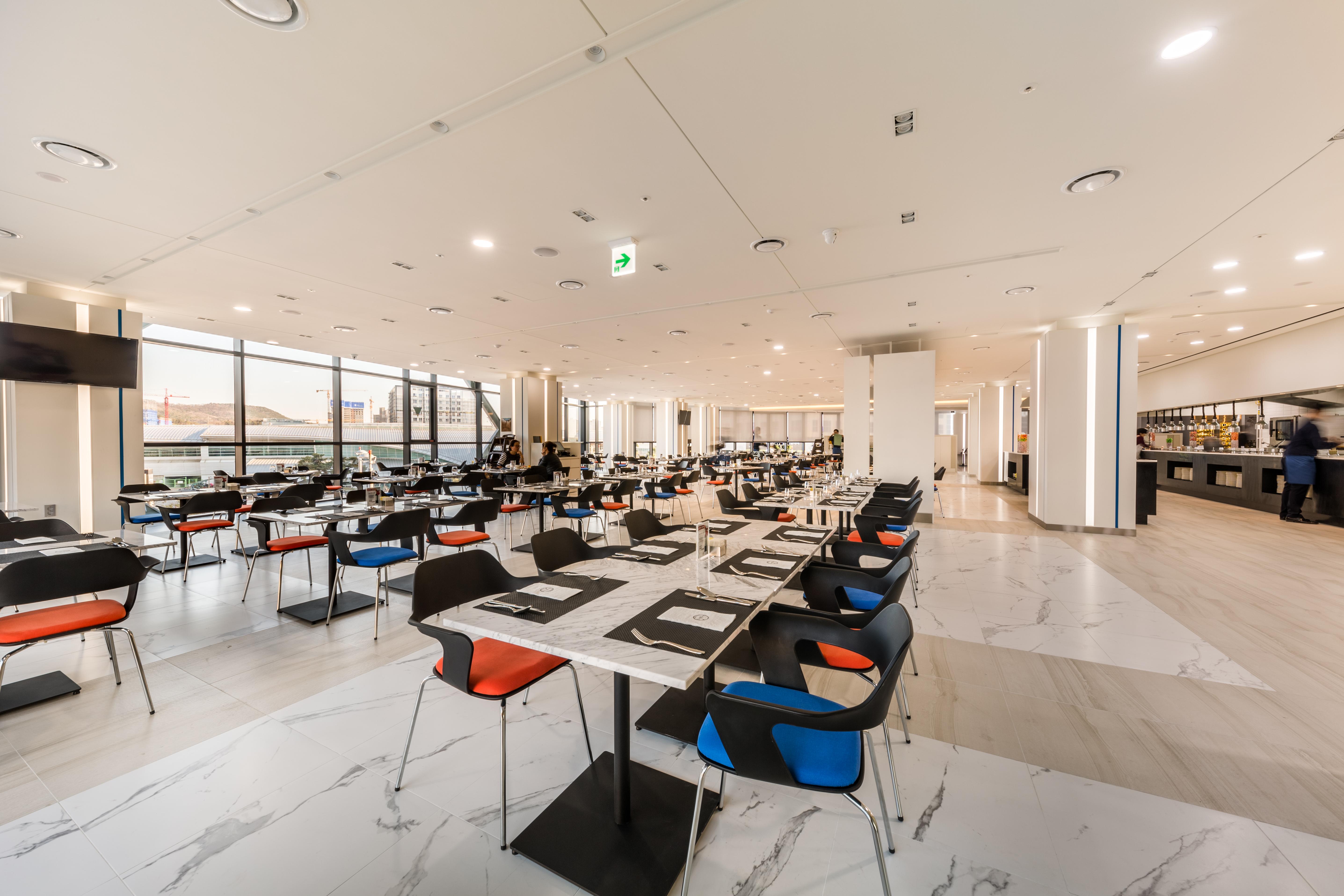Howard Johnson By Wyndham Incheon Airport Екстериор снимка