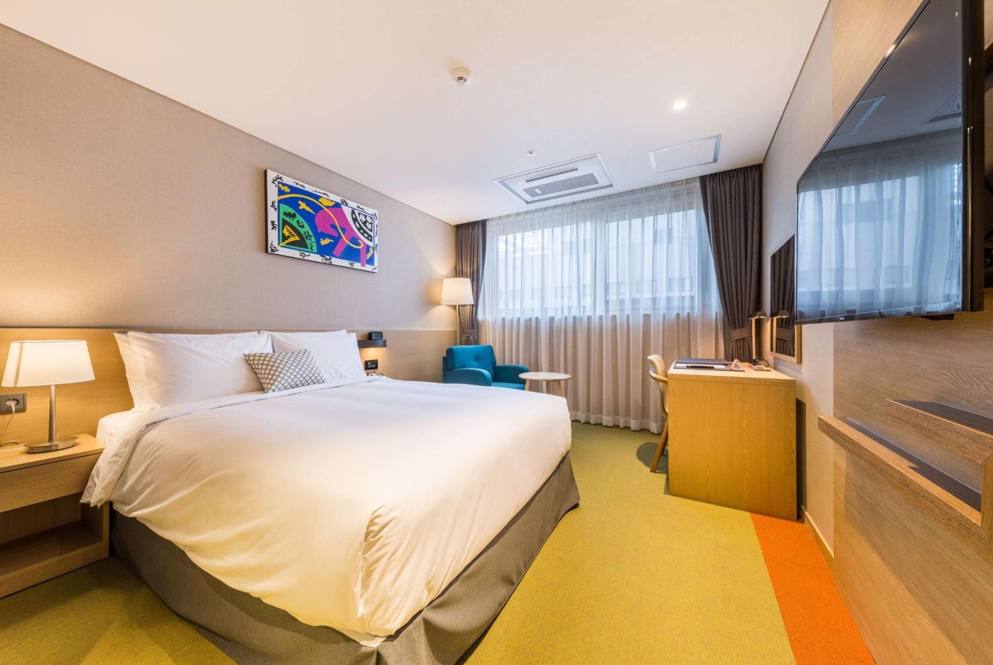 Howard Johnson By Wyndham Incheon Airport Екстериор снимка