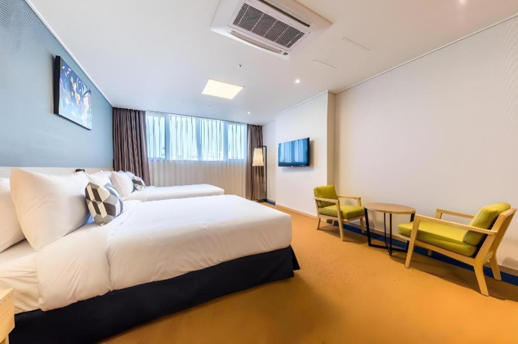 Howard Johnson By Wyndham Incheon Airport Екстериор снимка