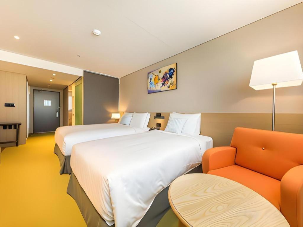 Howard Johnson By Wyndham Incheon Airport Екстериор снимка